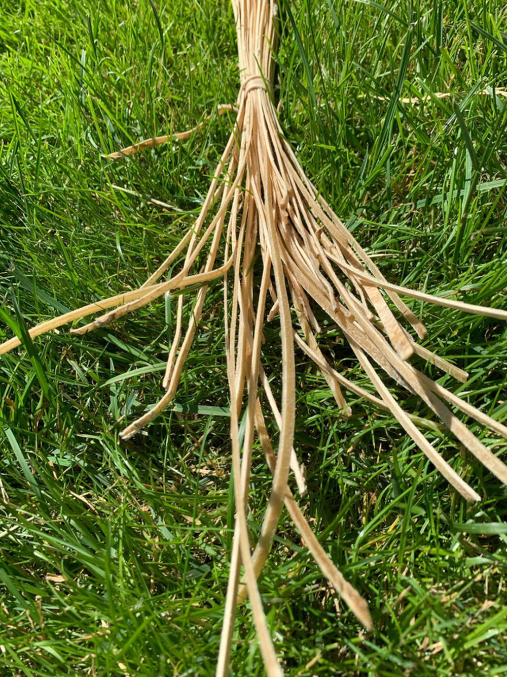 Rohhautfaden 4mm mindestens 100 cm lang