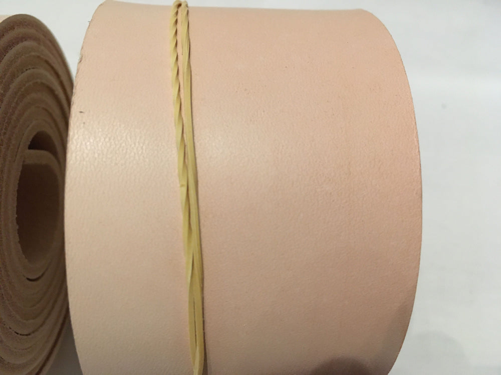 Lederriemen aus vegetabil gegerbtem Leder – individuell & hochwertig