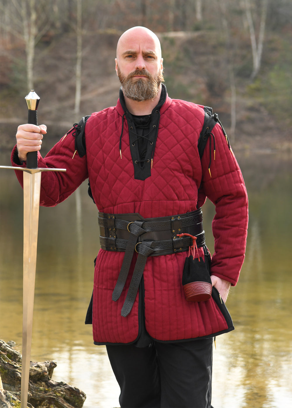 Gambeson mit abnehmbaren Ärmeln, weinrot - schwarz