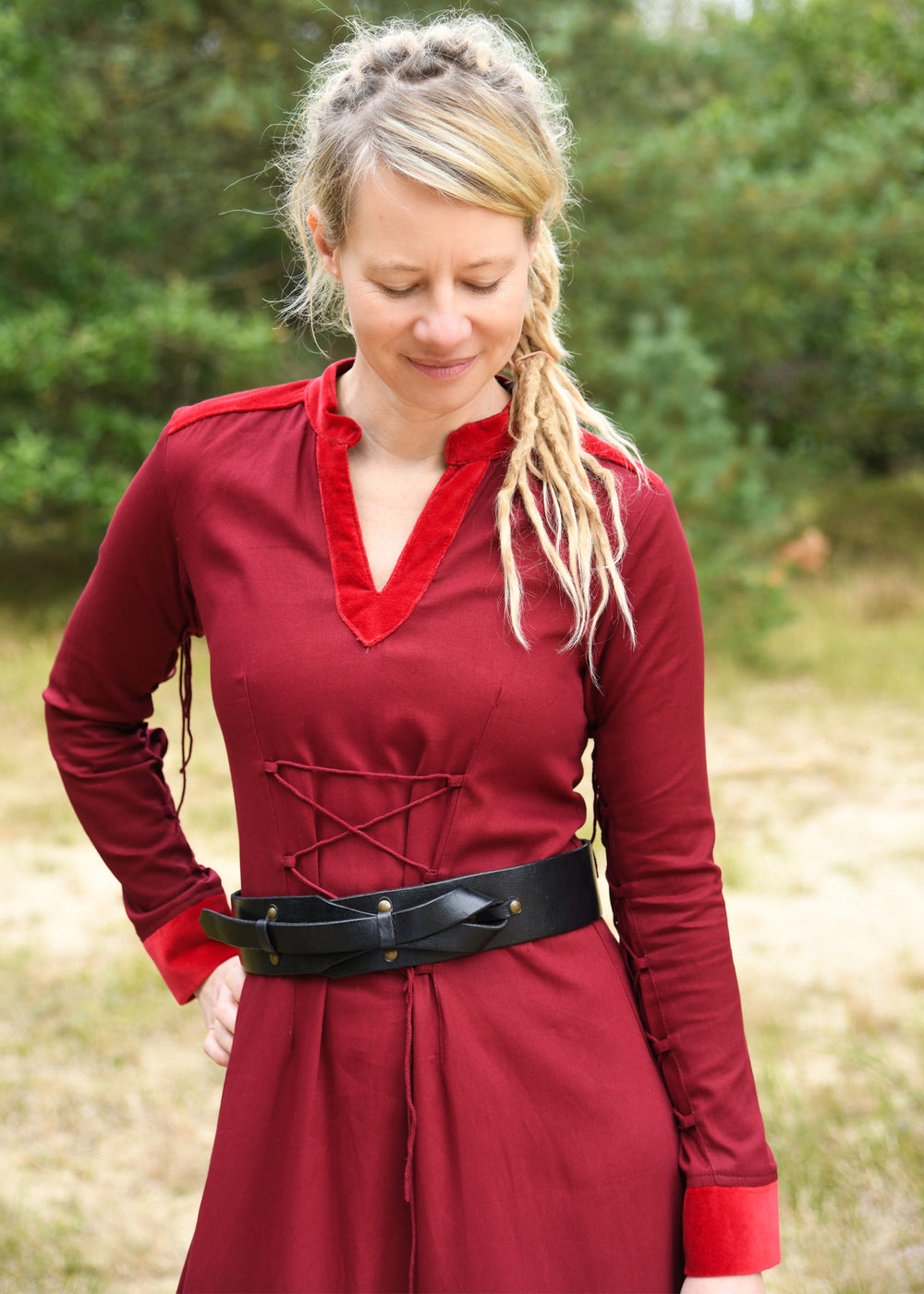 Geknoteter Mittelalter Gürtel aus Leder, schwarz