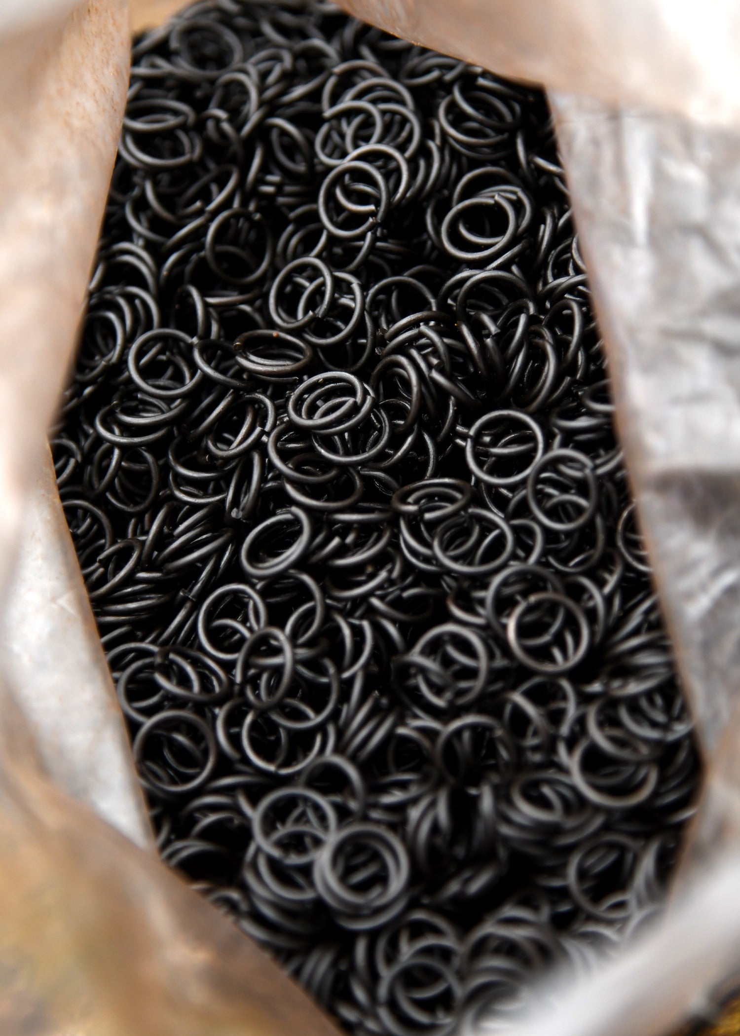 Kettenringe, 3 kg-Paket, unvernietet, brüniert 9 mm ID