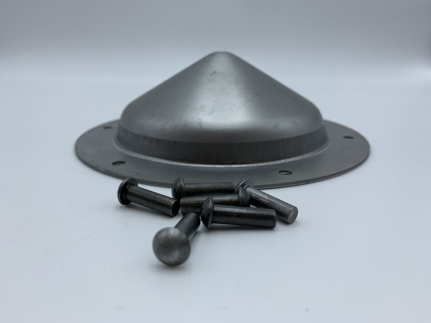 Einfacher Konischer Schildbuckel