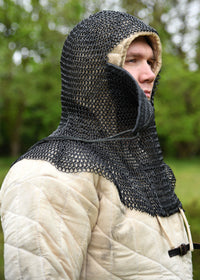 Kettenhaube mit dreieckigem Mundschutz, ID8mm, brüniert