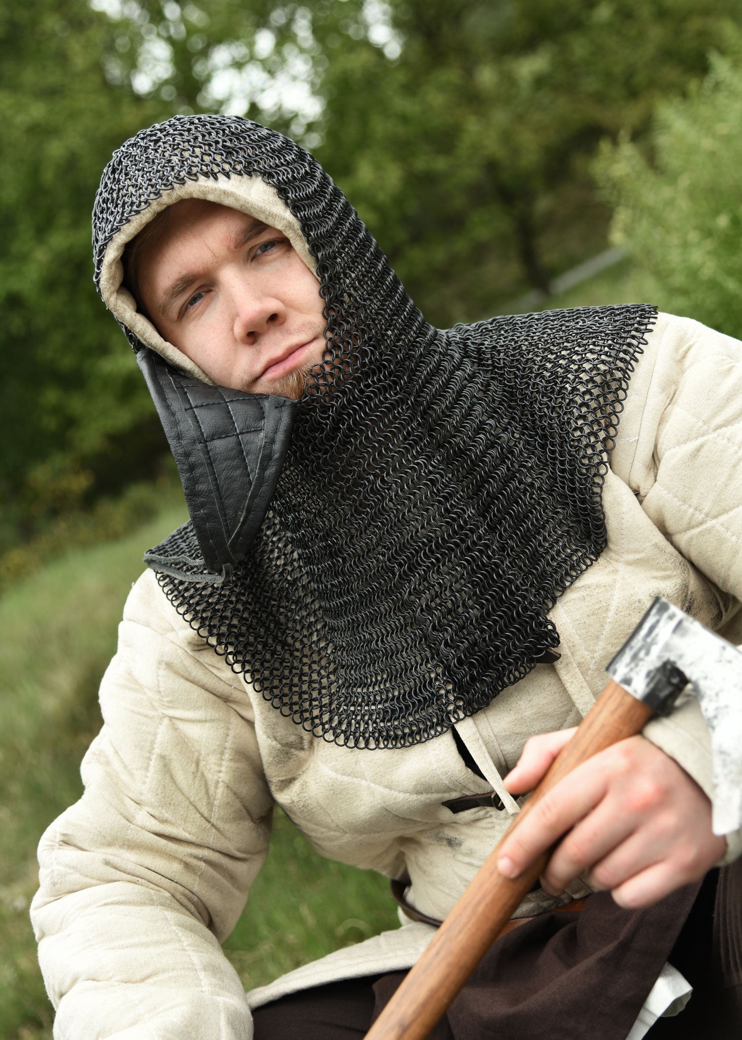 Kettenhaube mit dreieckigem Mundschutz, ID8mm, brüniert