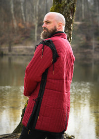 Gambeson mit abnehmbaren Ärmeln, weinrot - schwarz
