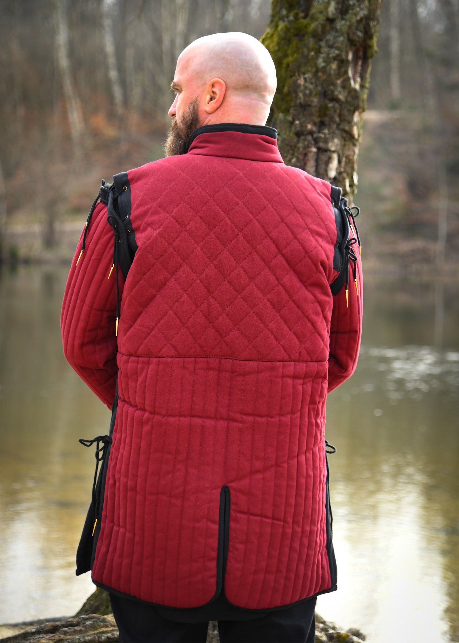 Gambeson mit abnehmbaren Ärmeln, weinrot - schwarz