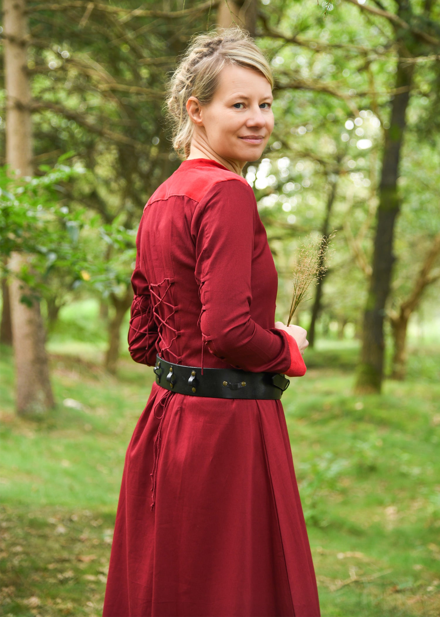 Geknoteter Mittelalter Gürtel aus Leder, schwarz